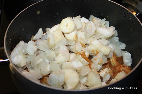 boiled tapioca and shrimp roast