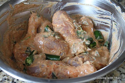 marinating chicken with spices