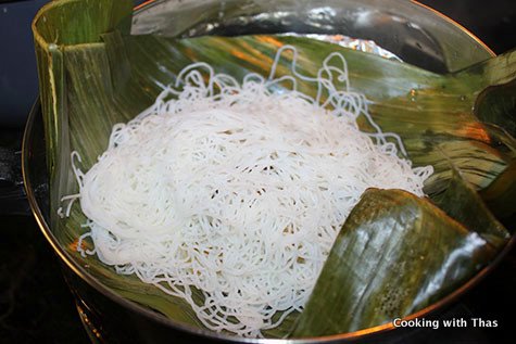 cooked stuffed idiyappam