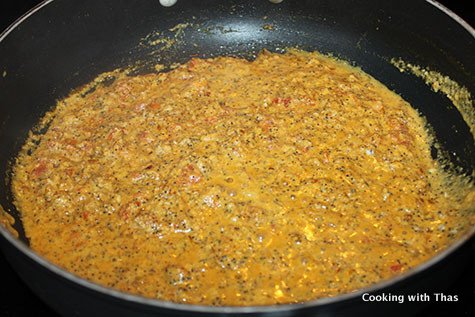 almond-poppy seeds- gravy