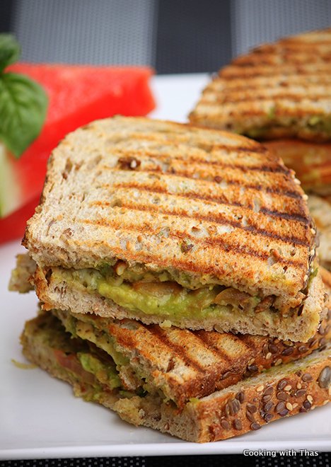 pesto-chicken-sandwich